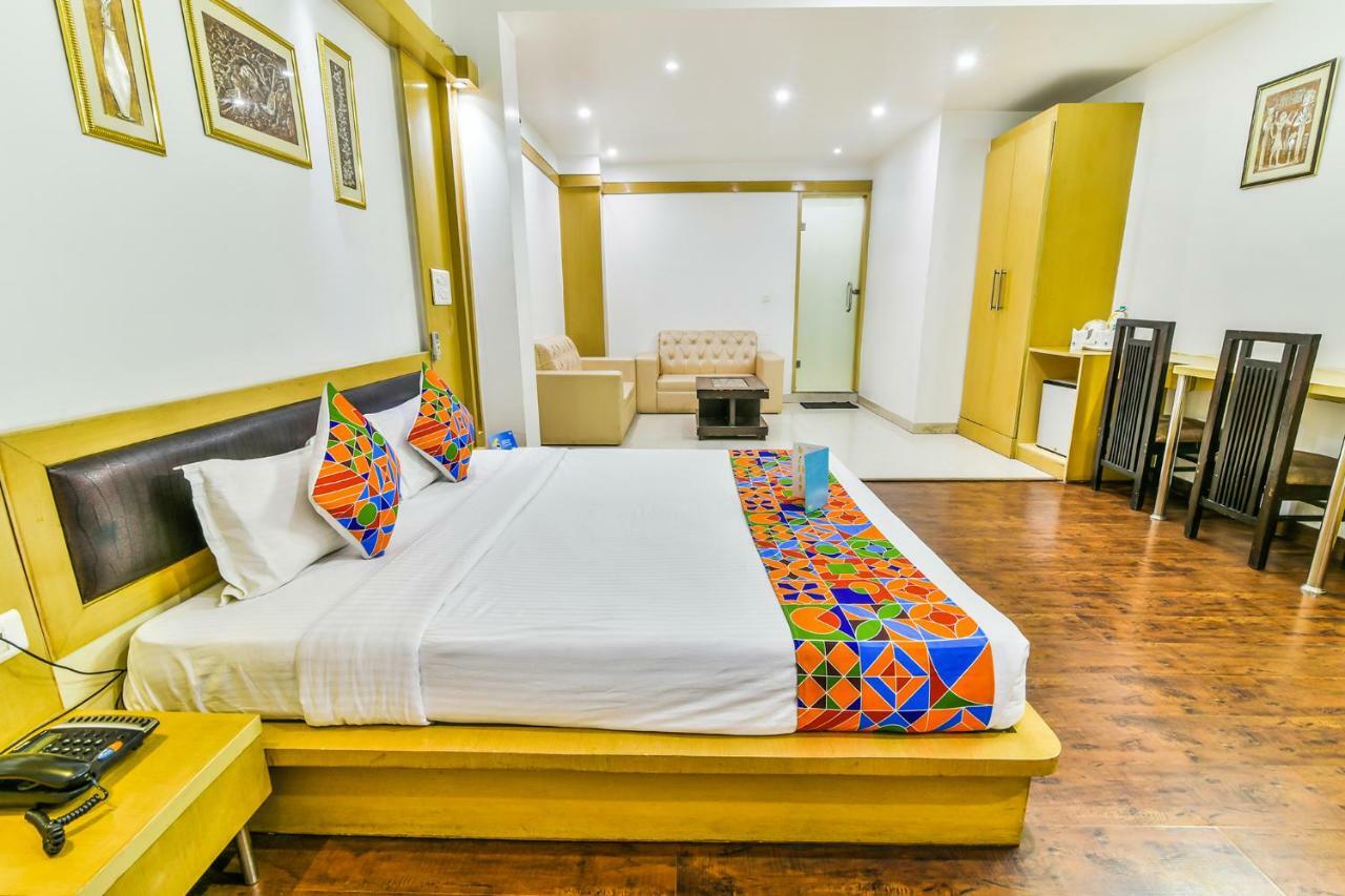 Hotel Parth Inn Ghaziabad Exterior photo