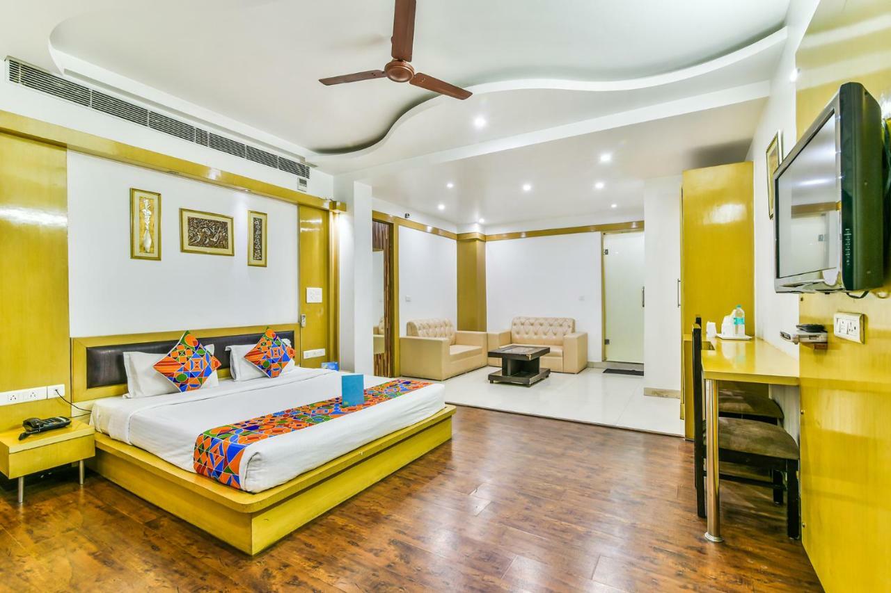 Hotel Parth Inn Ghaziabad Exterior photo